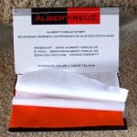 ALBERT KREUZ offeriert mit der VisiTex-Karte auch die Stoffe für „drunter“