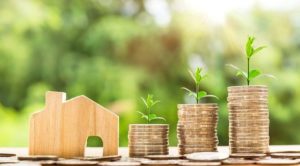 Viele die ihr Kapital anlegen möchten, investieren in Anlageimmobilien.