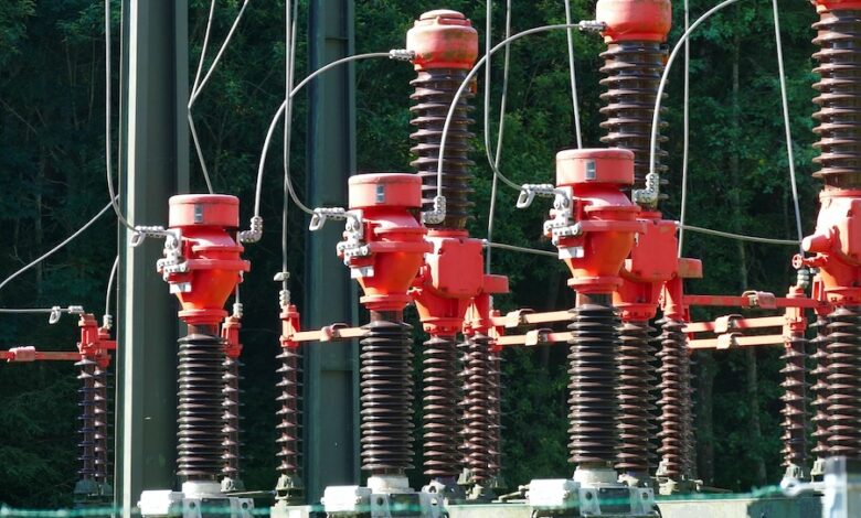 Wenn der Strom ausfällt - das kann viele Gründe haben. Eine unterbrechungsfreie Stromversorgung (USV) kann helfen!